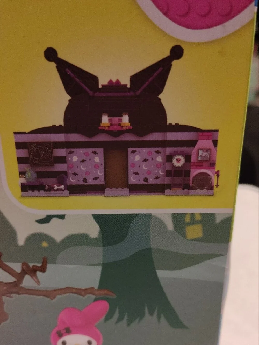 Hello Kitty Kuromi's Haunted House Building Set
